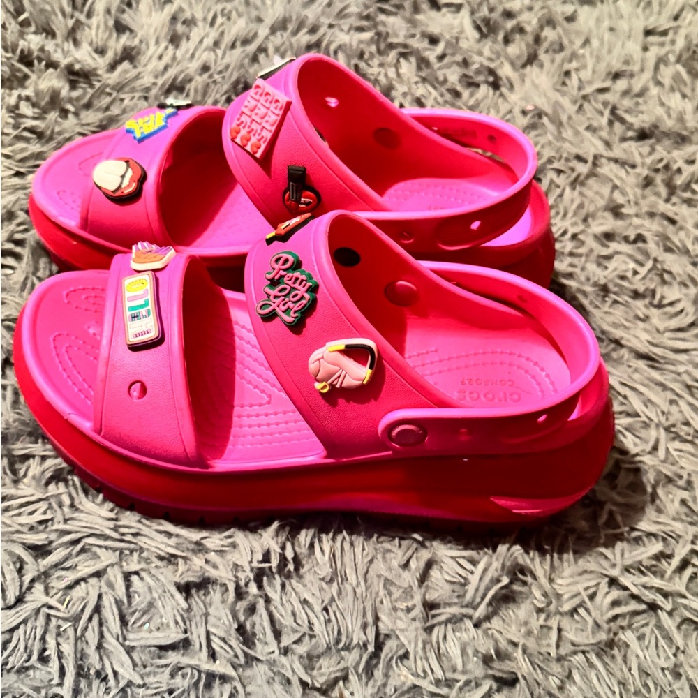 CROCS Pink Sandals with Ventilation Holes